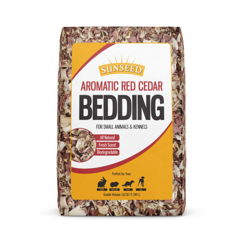 SUNSEED AROMATIC RED CEDAR BEDDING FOR SMALL ANIMALS & KENNELS 2.2 CU. FT.