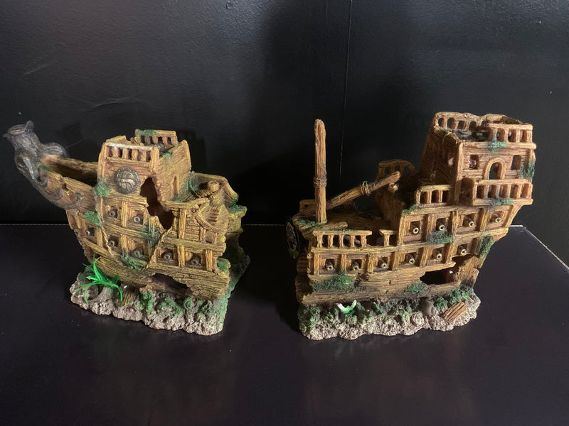 Medieval Battleship (2 Piece) - Medium Aquarium Ornament