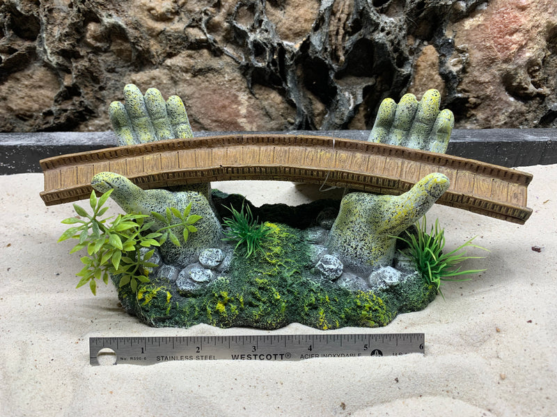 Polyresin Hand Bridge Aquarium Ornament