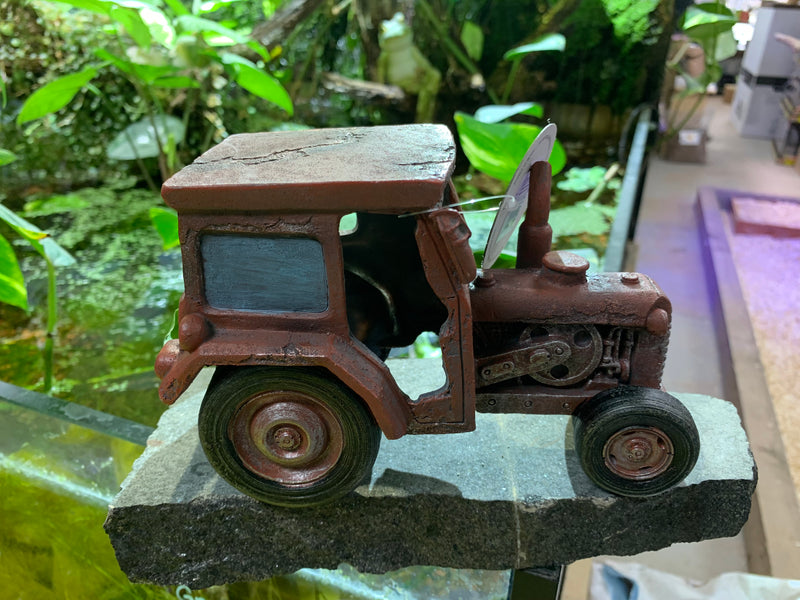 Rusty Tractor  Aquarium / Reptile Ornament