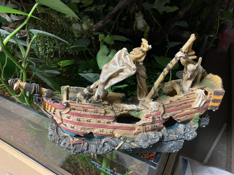 Shipwreck Schooner with aeration - Aquarium Ornament - Saltwater or Freshwater