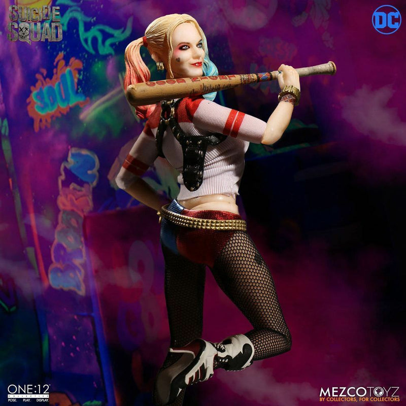 One: 12 Dc Suicide Squad Harley Quinn Margot Robbie action figure Mezco 1/12