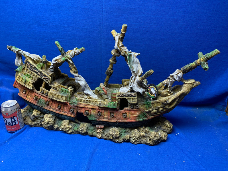 Shipwreck Schooner - Large