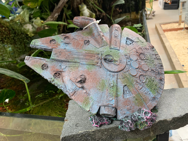 Spaceship Wreck - Aquarium / Reptile ornament